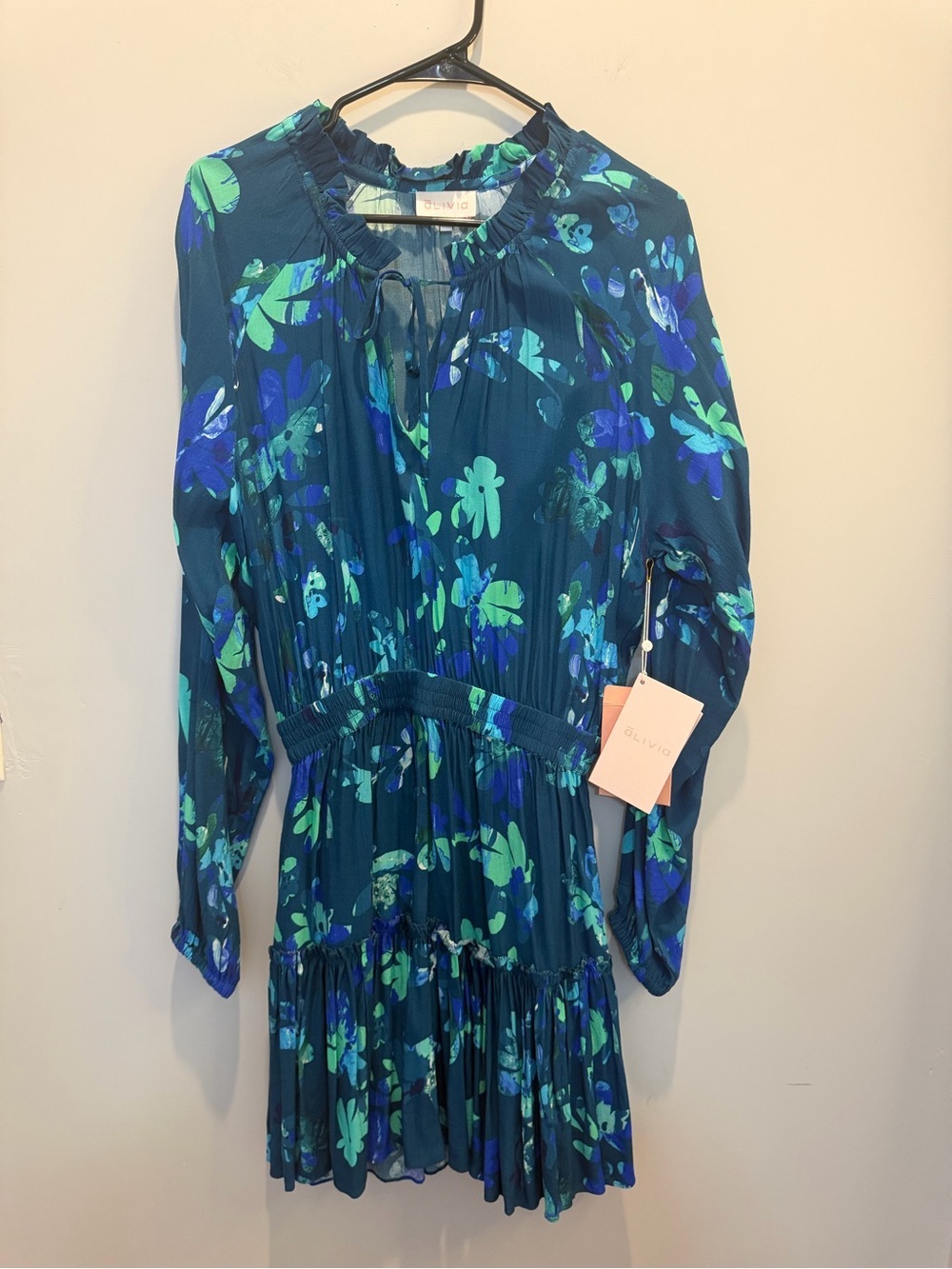 Ālivia Blue Floral Long-Sleeve Tiered Mini Dress NWT Medium - Picture 6 of 10